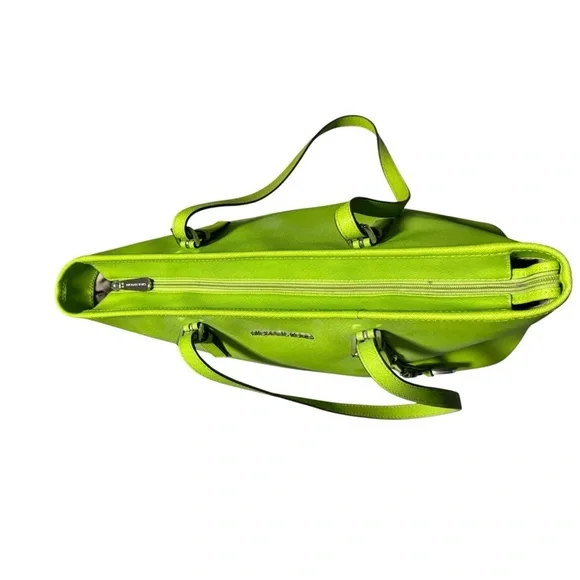 Michael Kors Saffiano Leather Jet Set Tote Lime Green Shoulder Bag - Picture 9 of 10